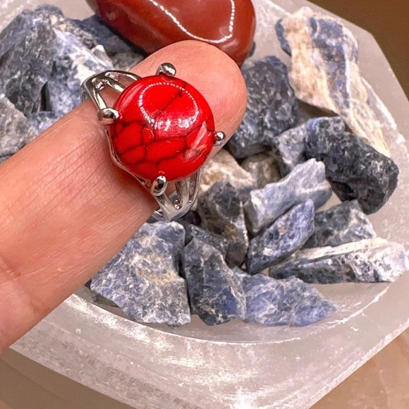 Red Turquoise and silver gem ring - Picture 2 of 5